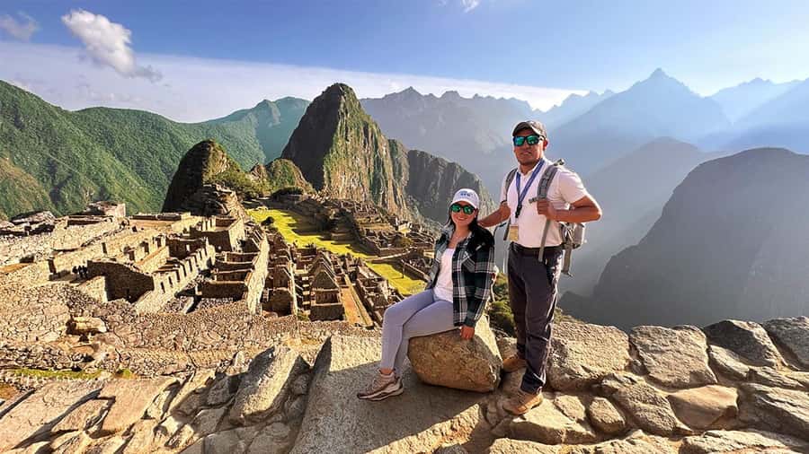 From Cusco: Machu Picchu Tour with Hiking Ticket - Touring the Inca citadel: having context turns it from cool to unforgettable
