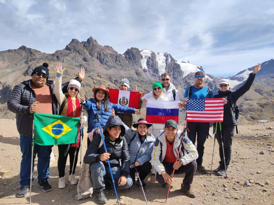 From Cusco: Q'eswachaka Bridge & 4 Lagoons Full-Day Tour - Breakfast in Combapata: the smart move before heights