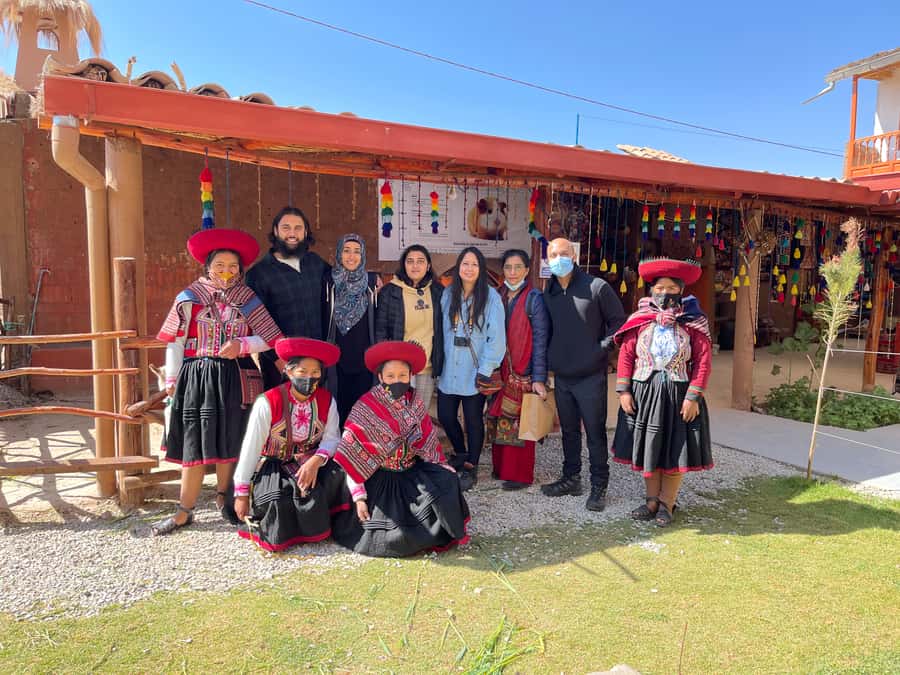 From Cusco: Sacred Valley Tour with Buffet Lunch - Getting From Cusco to Pisac: Views Before You Work