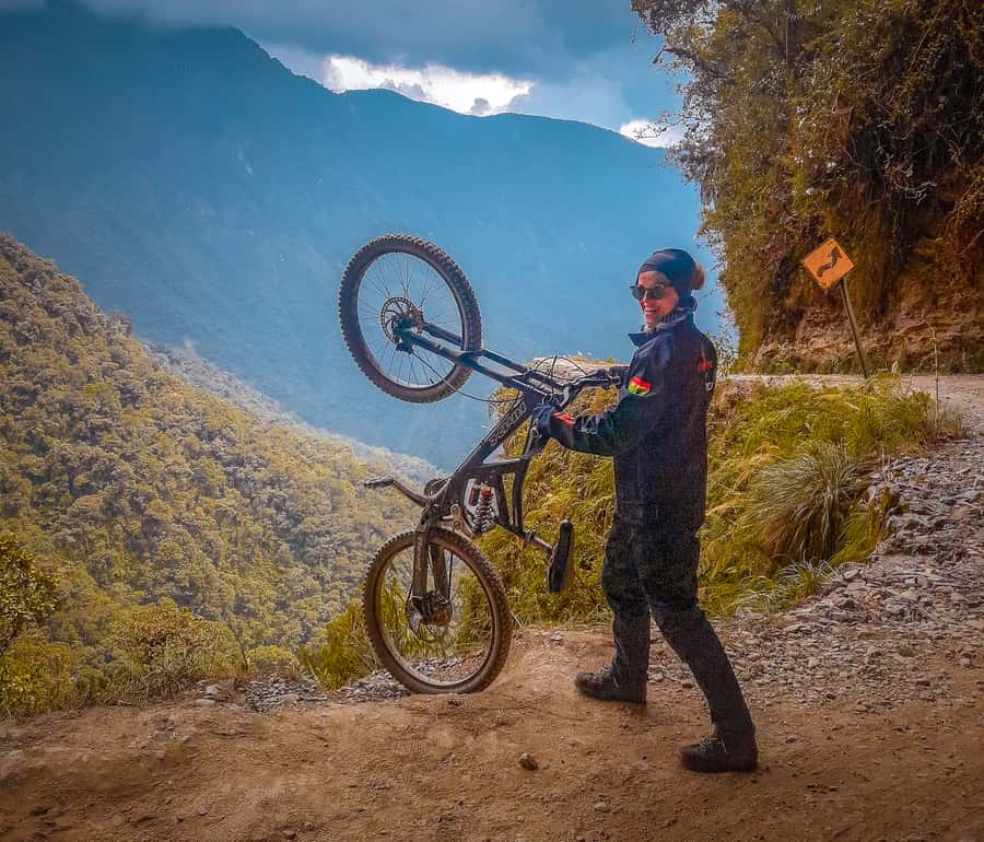 From La Paz: 3-Day Biking Tour Death Road & Uyuni Salt Flats - Should You Book This 3-Day Death Road and Uyuni Tour?