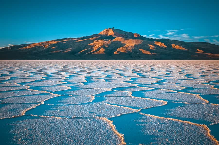 From La Paz: 3-Day Uyuni Salt Flat and Incahuasi Island Tour - Arriving in Uyuni early: the short window before the 4WD day
