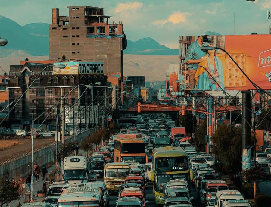 From La Paz: El Alto and Cholets Guided Day Trip - Meeting at San Francisco Church, then heading for the cable car