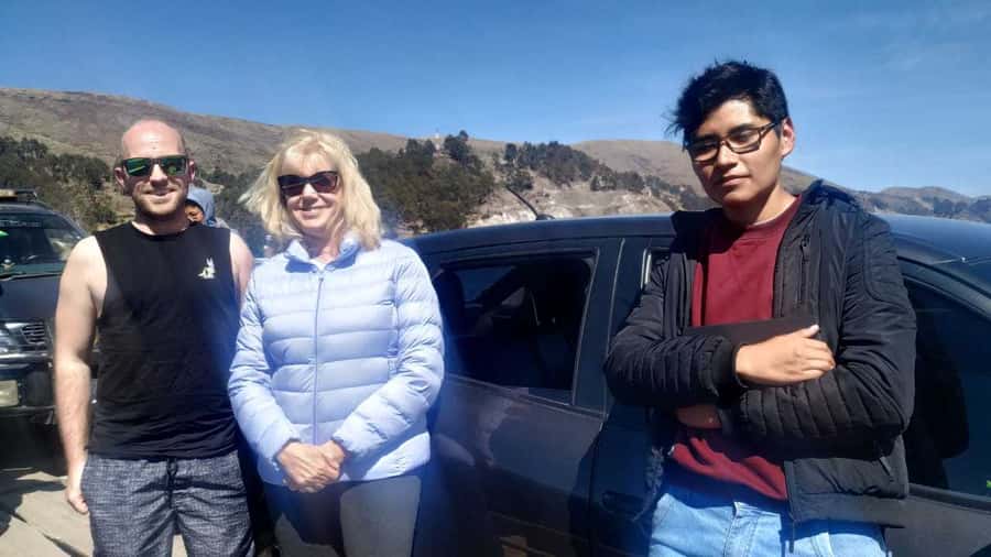 From La Paz: Tiwanaku and Lake Titicaca One-Day Tour - A 1-Day Sweep From La Paz: Tiwanaku to Huatajata on Lake Titicaca