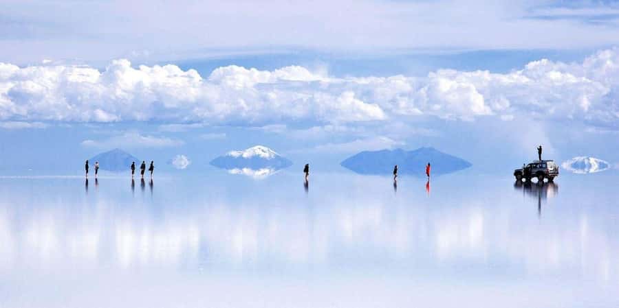 From La Paz: Uyuni Salt Flats Excursion + Round Trip Bus - Overnight From La Paz: How the Trip Starts