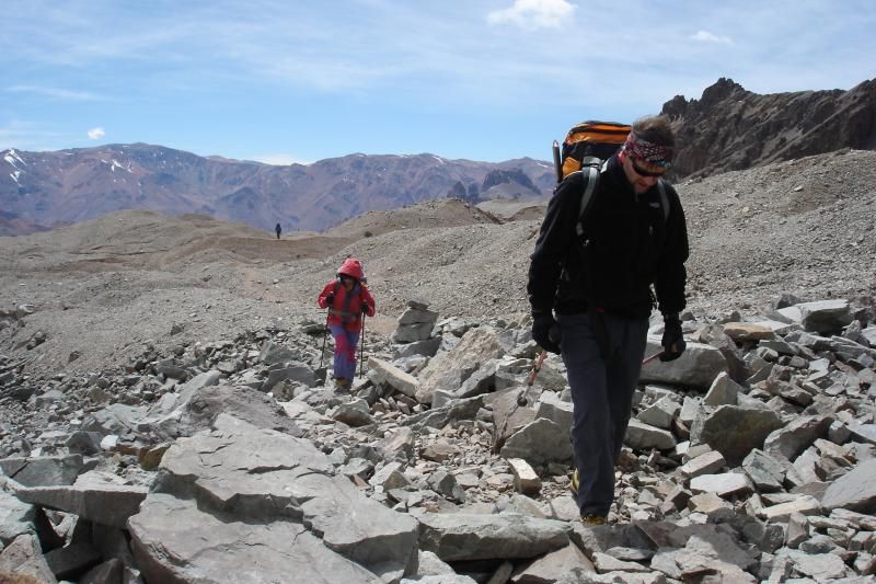 From Mendoza: A Trip Across the Mountain to Atuel Canyon - The Small Group and Spanish-Only Guide: How to Get the Most Out of It