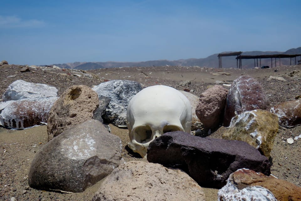 From Nazca: Chauchilla Cemetery Tour and Artisans Workshop - Photo time: how to do it respectfully and actually get good shots