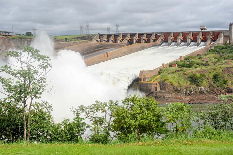 From Puerto Iguazu: Itaipu Dam Tour with Entrance Ticket - Key things to know before you go