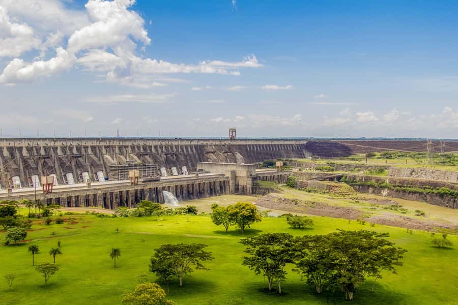 From Puerto Iguazu: Itaipu Dam Tour with Entrance Ticket - Double-decker bus ride: reservoir perimeter views and 3 planned stops