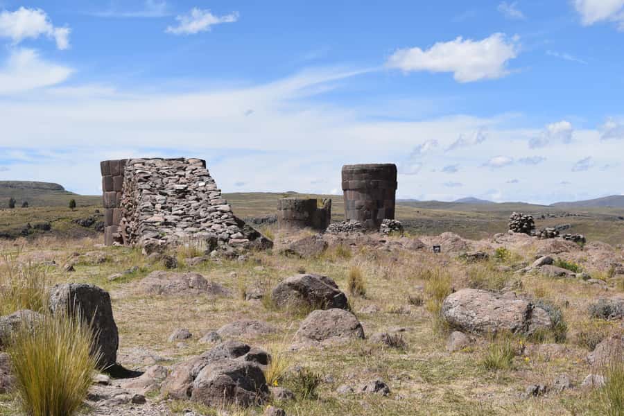 From Puno: 4h tour to Sillustani - A 4-hour afternoon plan from Puno to Sillustani
