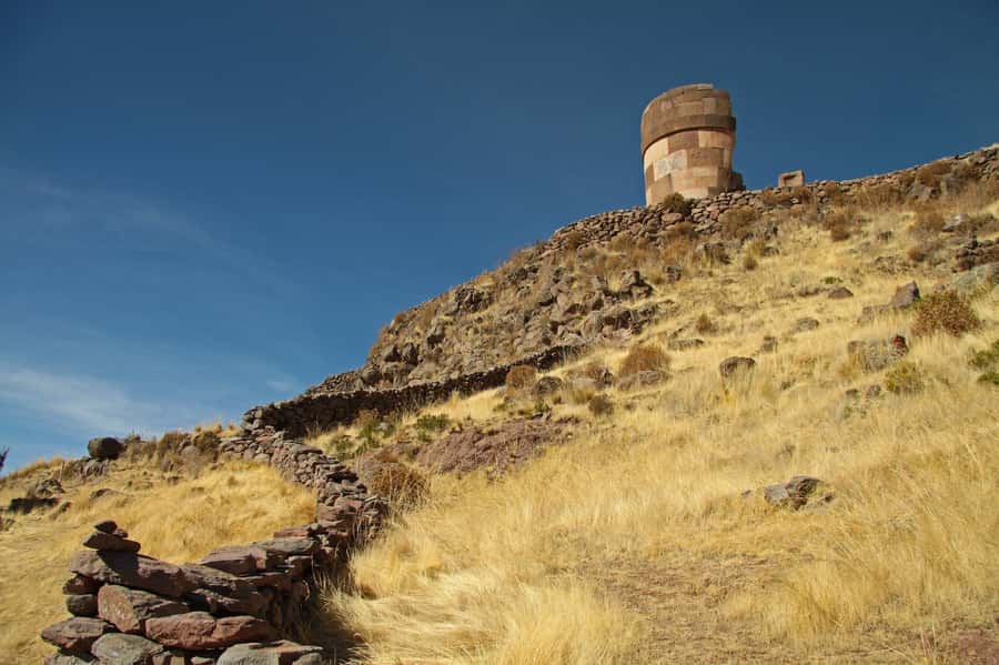 From Puno: 4h tour to Sillustani - Mirador Puma Uta: that first big Puno viewpoint hit