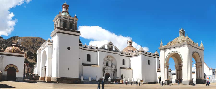 From Puno: Sun Island and Copacabana 1-Day Tour - Museum Time: Why The Archaeology Room Makes The Ruins Click