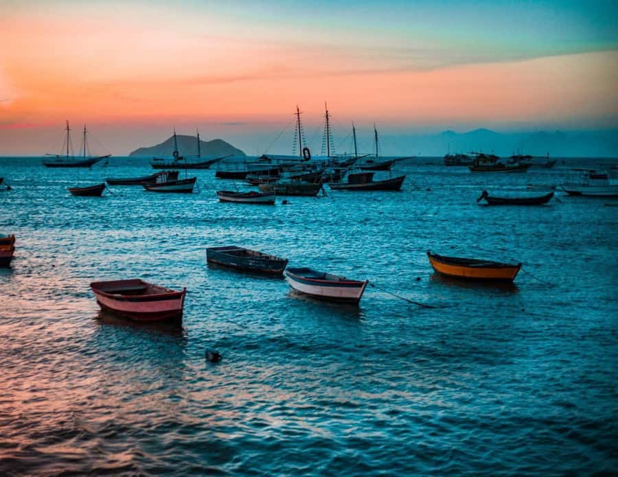 From Rio: Buzios Beaches Day Trip with Boat Ride and Lunch - Azeda and Azedinha: lemon-green water and fast beach access