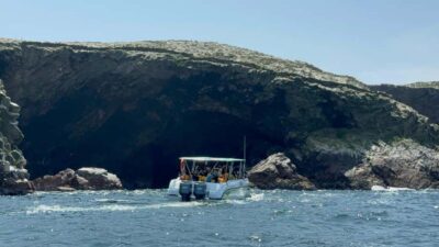 From San Martin Port: Ballestas Islands Tour in Paracas - Getting to the dock: a quick ride to El Chaco, then the sea portion begins