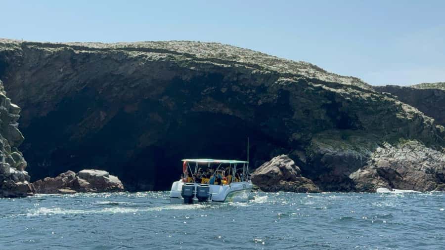 From San Martin Port: Ballestas Islands Tour in Paracas - Getting to the dock: a quick ride to El Chaco, then the sea portion begins