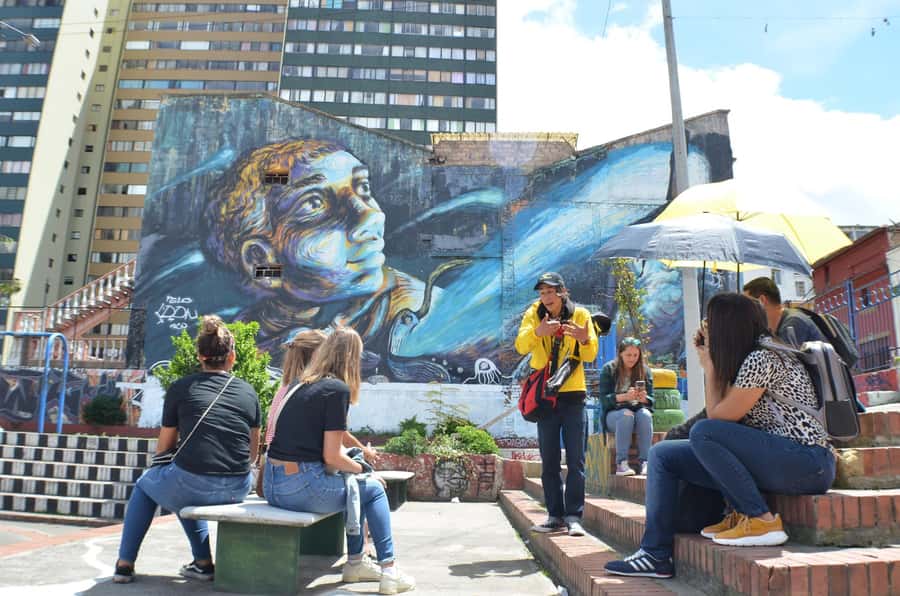 Graffiti Tour in La Candelaria Bogotá with Transportation - Why La Candelaria graffiti isn’t just decoration