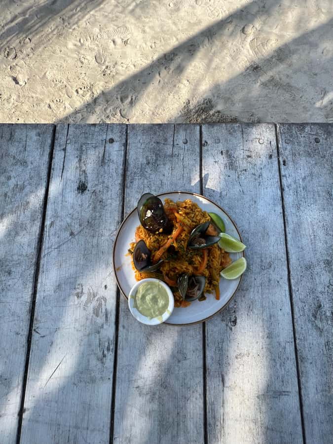 Isla Tierra Bomba beach club: Day Pass with typical food - Who This Day Pass Works Best For (and Who Should Skip It)