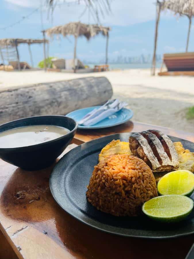 Isla Tierra Bomba beach club: Day Pass with typical food - Booking Reality Check: The 7-Hour Flow