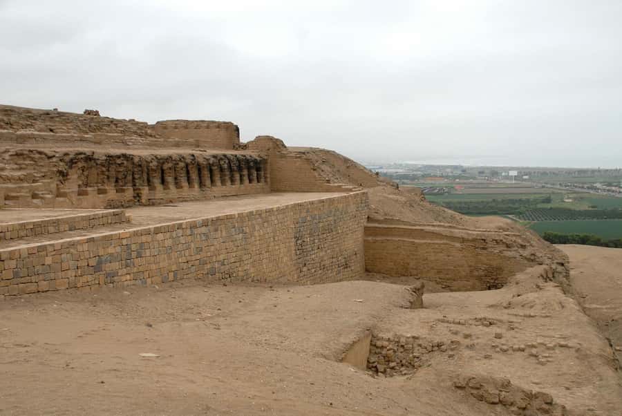 Lima: Barranco and Temple of Pachacamac Half Day Tour - Comfort checklist: walking, wind, and smart packing
