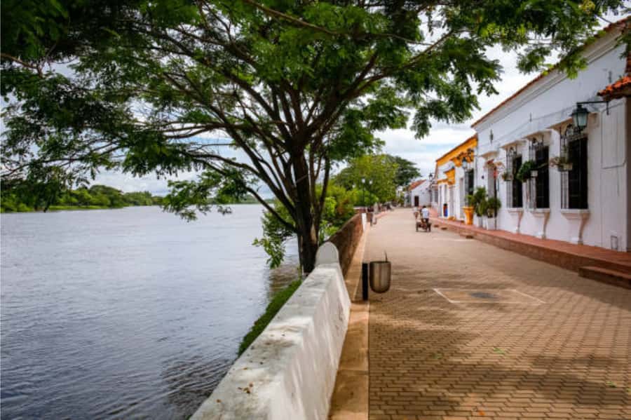 Mompox Caribbean Routes - Leaving Cartagena at 6:00 AM: the road to Mompox
