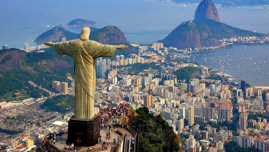 Rio: Christ The Redeemer Half Day Tour With Pick up - The Guide Experience: Languages, Names, and Small Wins