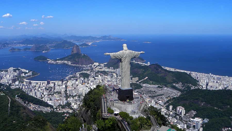 Rio: Maracanã Stadium & Christ the Redeemer by Rack Railway - Maracanã Stadium Photo Lap: What You Actually Get