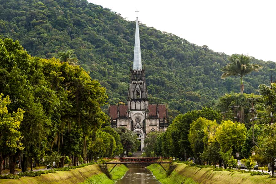 Rio: Petrópolis Guided Cultural City Day Tour with Pickup - Quitandinha Palace gardens: where the photos feel easy