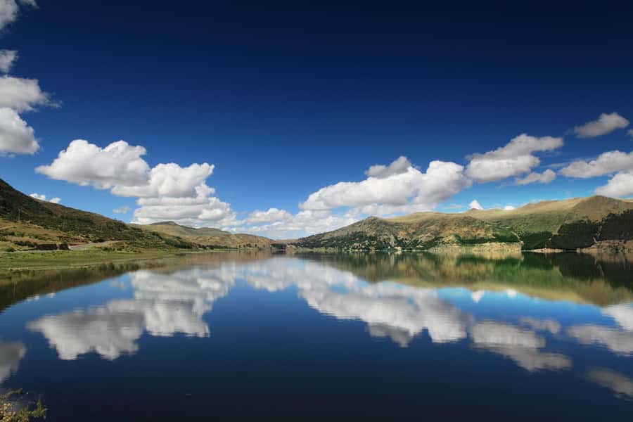 "Waqra Pucara, The Majestic Fortress Revealing Secrets of the Andes". - Breakfast, Pitumarca, and Pomacanchi Lagoon on the Way Out